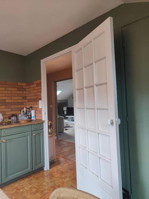 Appartement Dans Maison Cognin Exterior foto